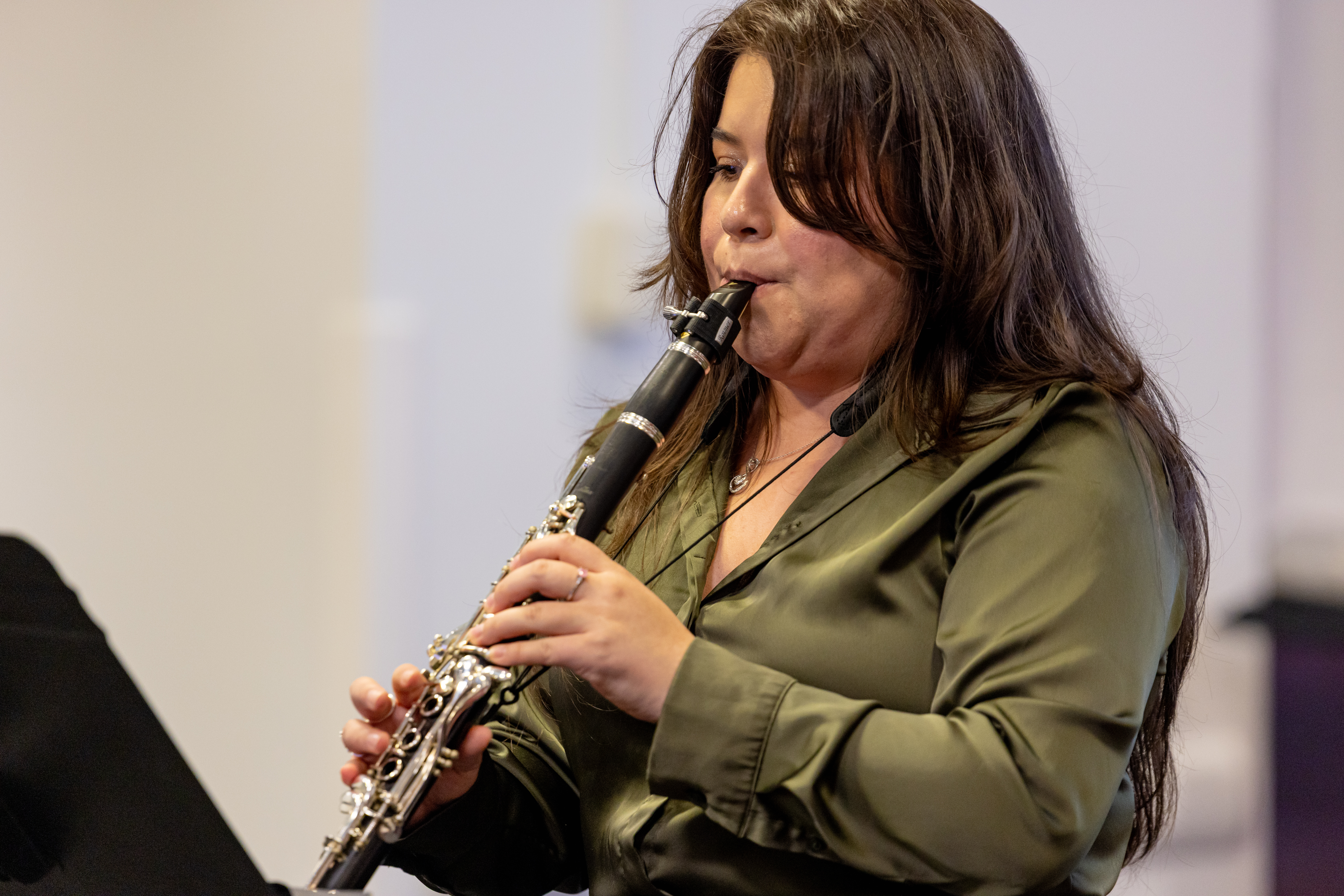Marie Gallardo, clarinet